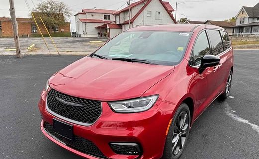 2026 Chrysler Pacifica Select