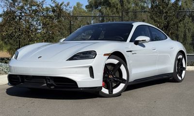 2025 Porsche Taycan GTS