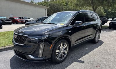 2024 Cadillac XT6 Premium Luxury