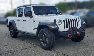 2023 Jeep Gladiator Sport