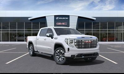 2023 GMC Sierra Denali