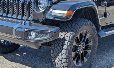 2021 Jeep Gladiator Overland
