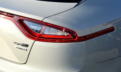2021 Kia Stinger Base