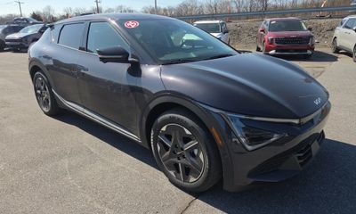 2025 Kia EV6 Light Long Range