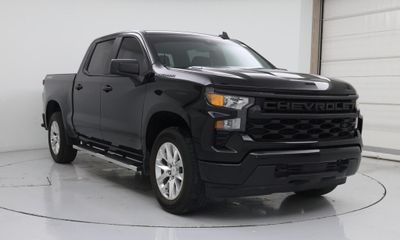 2025 Chevrolet Silverado Custom