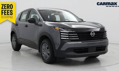 2025 Nissan Kicks MPV S