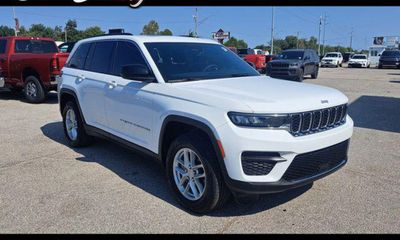 2024 Jeep Grand Cherokee Laredo