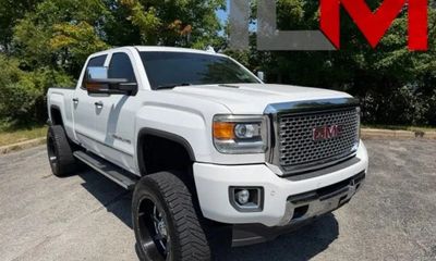 2016 GMC Sierra Denali