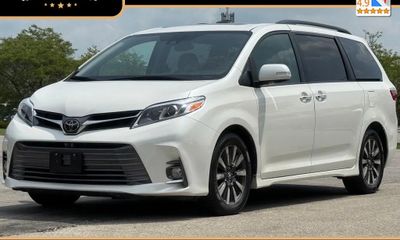 2018 Toyota Sienna XLE Premium LTD