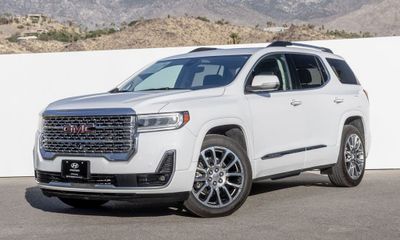 2021 GMC Acadia Denali
