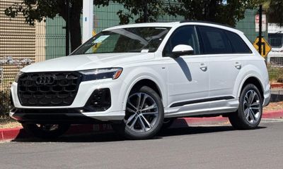 2026 Audi Q7 Quattro Premium