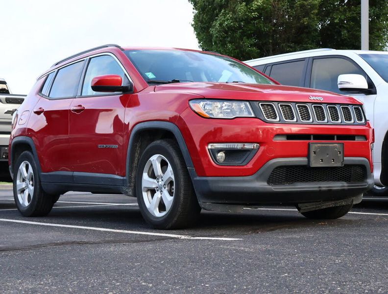 2019 Jeep Compass — a typically priced live listing