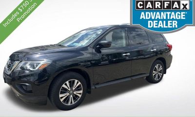 2018 Nissan Pathfinder S