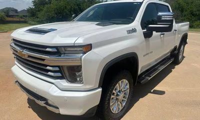 2020 Chevrolet Silverado High Country