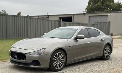 2015 Maserati Ghibli Base