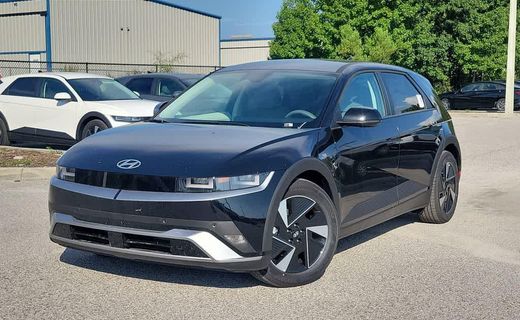 2026 Hyundai Ioniq 5 SE