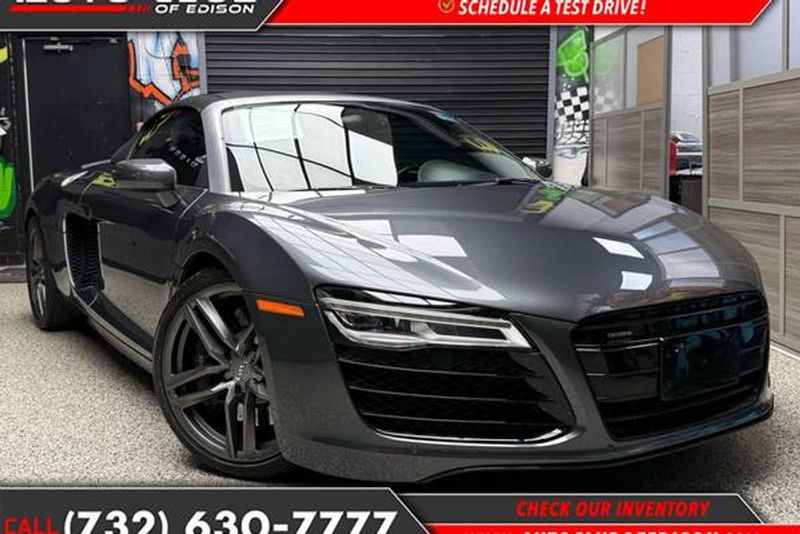2015 Audi R8 — a typically priced live listing