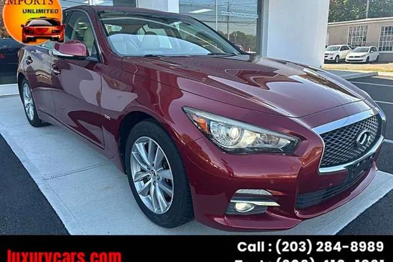 2016 Infiniti Q50 — a typically priced live listing