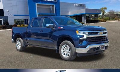 2023 Chevrolet Silverado LT