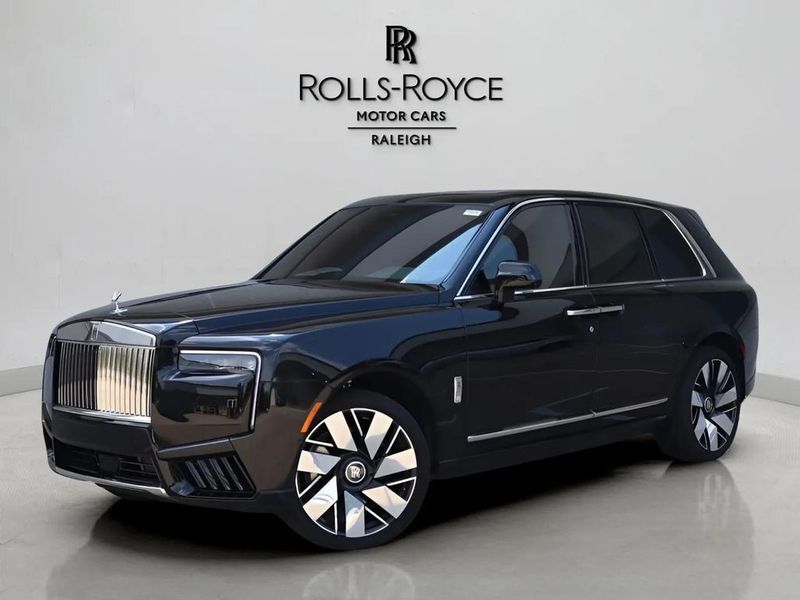 2025 Rolls Royce Cullinan — a typically priced live listing