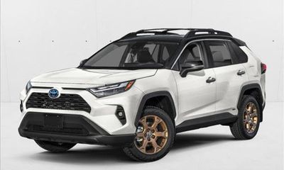 2025 Toyota RAV4 Woodland PKG