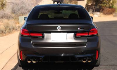 2023 BMW M5