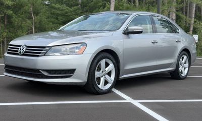 2014 Volkswagen Passat S