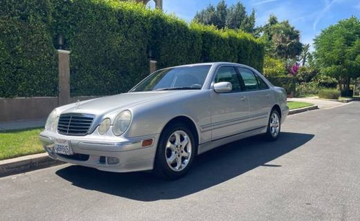 2002 Mercedes-Benz E-Class E320