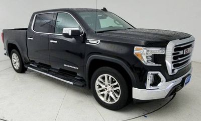 2020 GMC Sierra SLT