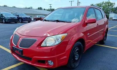 2005 Pontiac Vibe Base