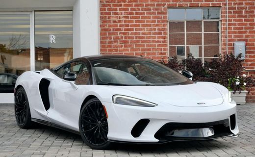 2023 McLaren GT