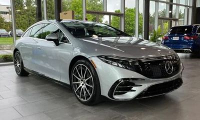 2022 Mercedes-Benz EQS-Class Sedan EQS