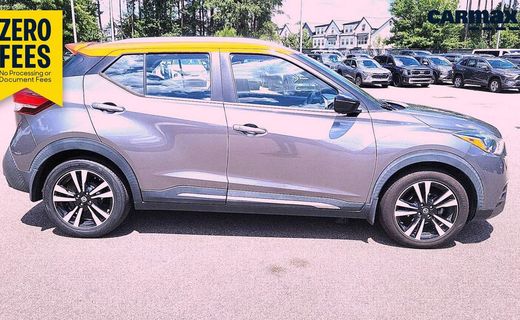 2020 Nissan Kicks SR