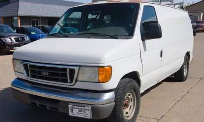 2005 Ford E-150 E 150 Cargo