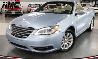 2012 Chrysler 200 Touring
