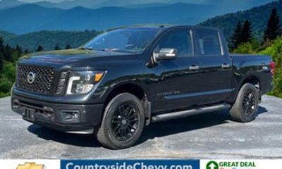 2019 Nissan Titan SV