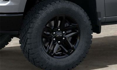 2024 Chevrolet Silverado Trail Boss Custom