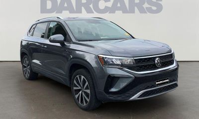 2022 Volkswagen Taos 4Motion SE