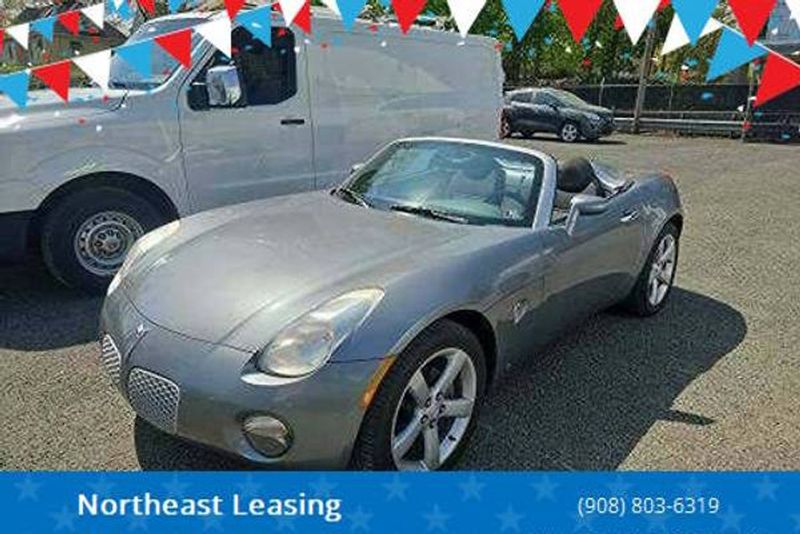 2006 Pontiac Solstice — a typically priced live listing