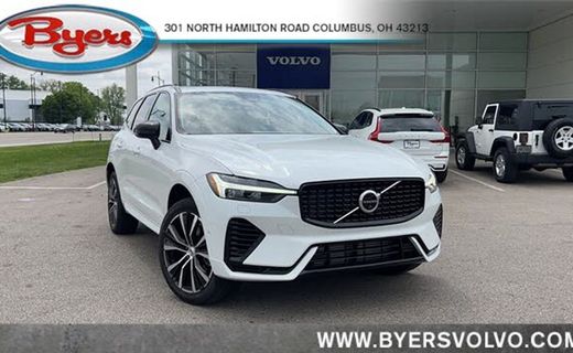 2023 Volvo XC60 Plus Dark