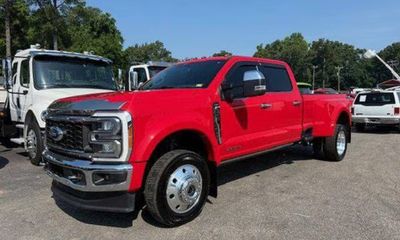 2023 Ford F-450 Lariat