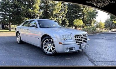 2006 Chrysler 300C Base