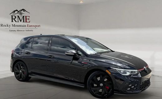 2022 Volkswagen Golf GTI SE
