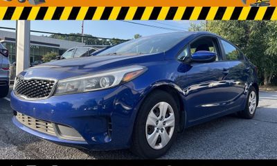 2017 Kia Forte LX Base