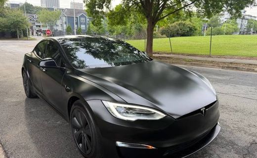 2021 Tesla Model S Plaid