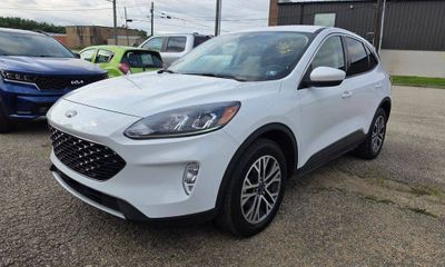 2022 Ford Escape SEL