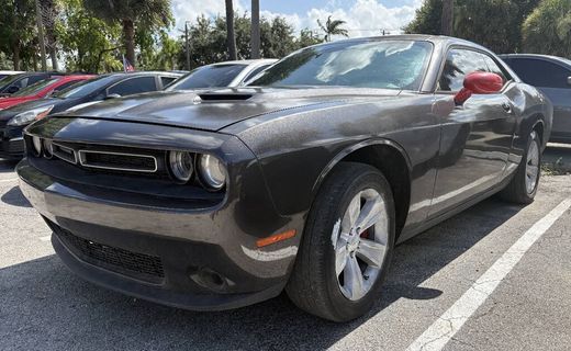 2016 Dodge Challenger SXT