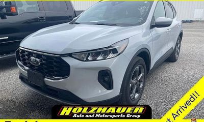 2025 Ford Escape ST Line Select