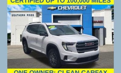 2023 GMC Acadia Denali