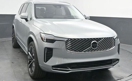 2026 Volvo XC90 Plus Bright